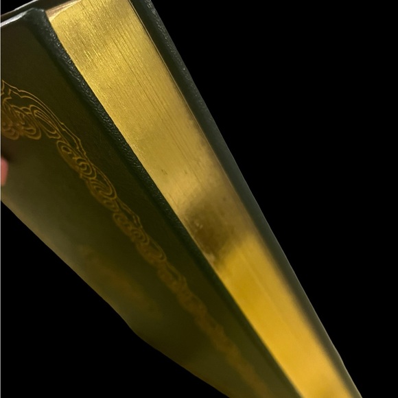 EASTON PRESS SPEECHES OF THE AMERICAN PRESIDENTS LEATHER 22KT GOLD INLAID BOOK - Picture 2 of 7